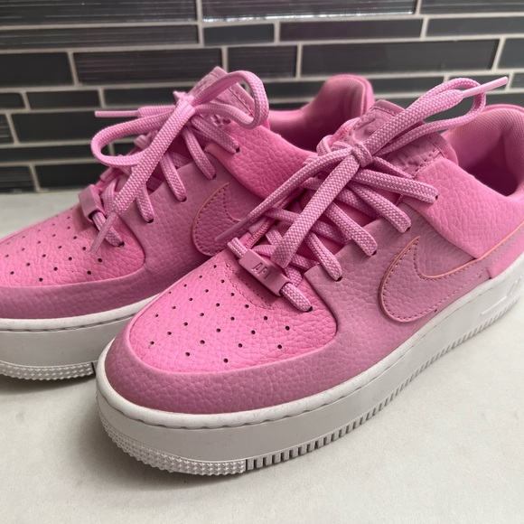 Nike Shoes - Nike Pink Sneakers